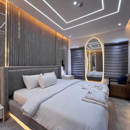 Blackwood Hotels Ikeja Buitenkant foto