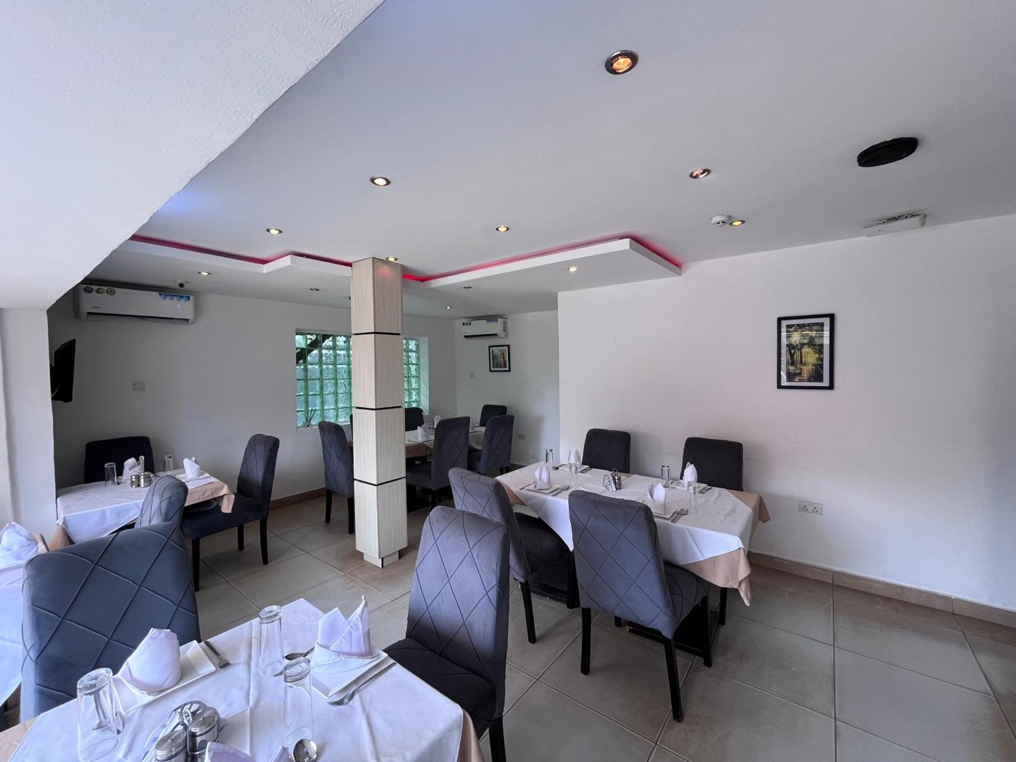 Blackwood Hotels Ikeja Buitenkant foto